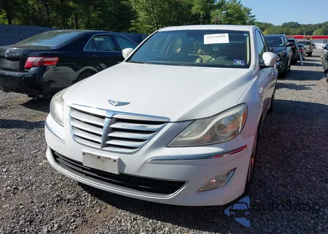 2013 Hyundai Genesis 3.8L z USA, uszkodzony, nr VIN KMHGC4DD6DU222062